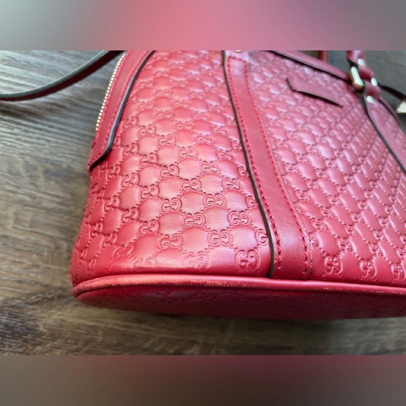 Gucci microguccissima mini dome crossbody bag - Picture 11 of 16